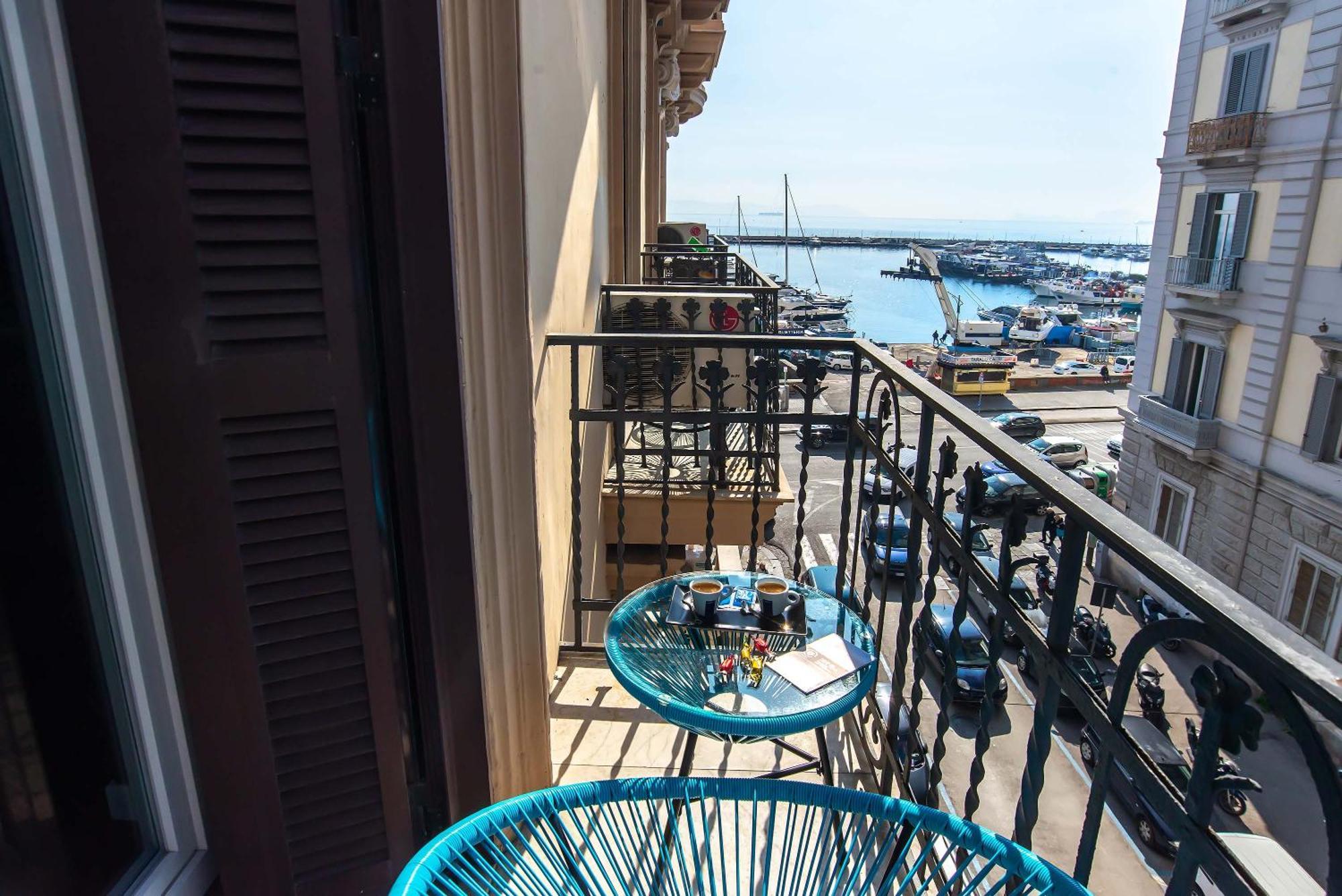 Gram Suites Naples Extérieur photo