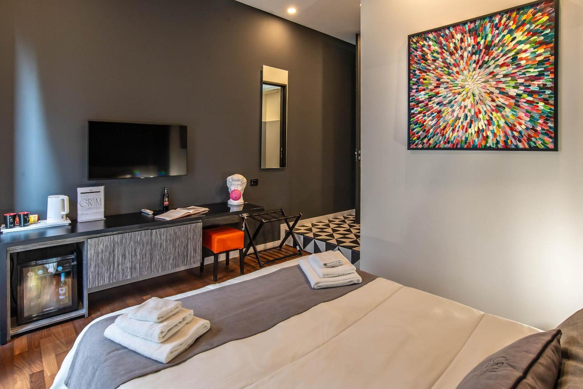 Gram Suites Naples Extérieur photo