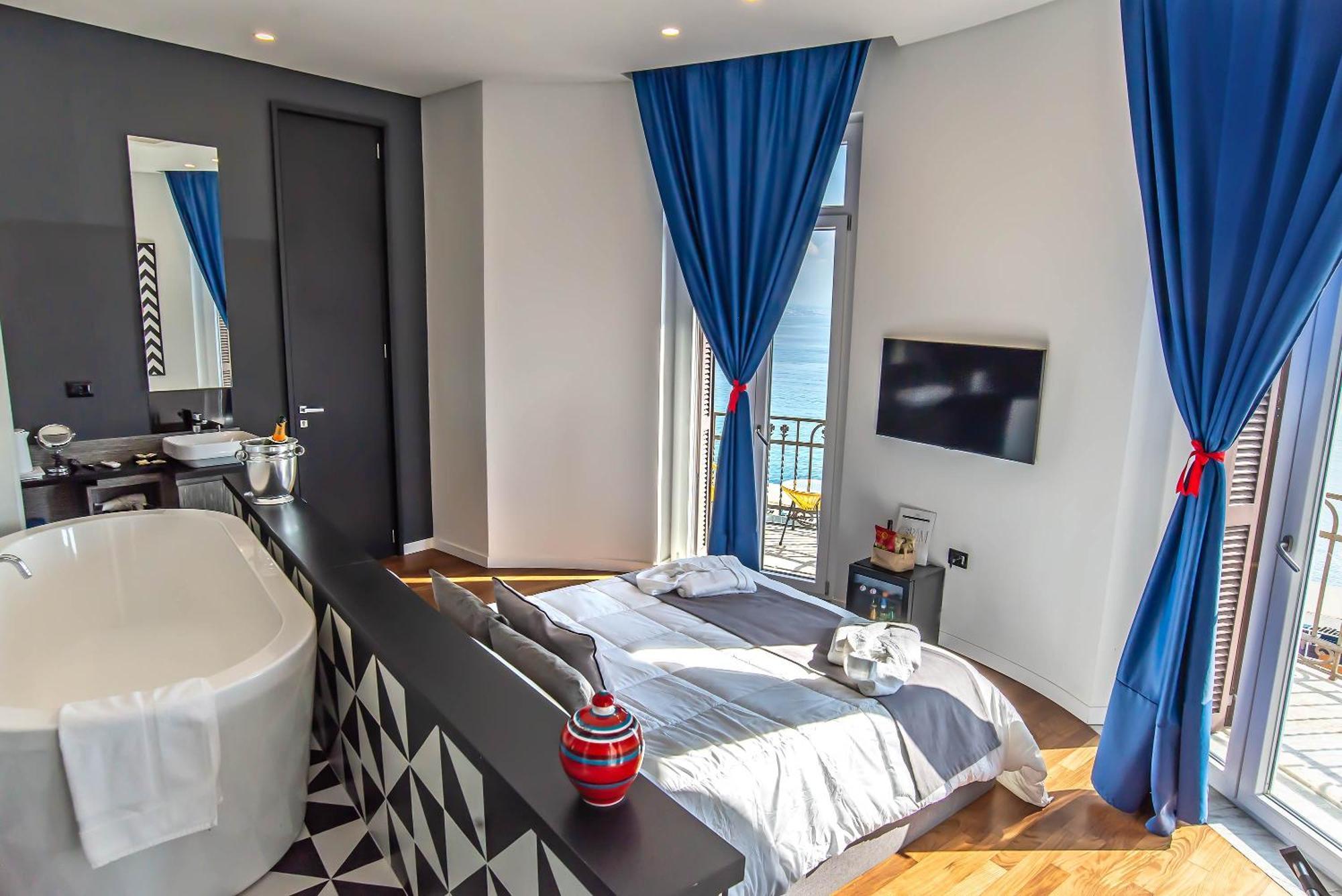 Gram Suites Naples Extérieur photo